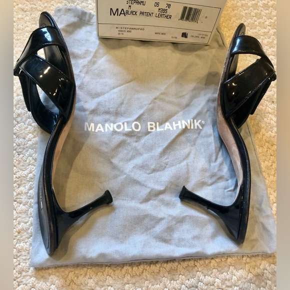 Monolo Blahnik Black Patent Leather Slides - Picture 2 of 2